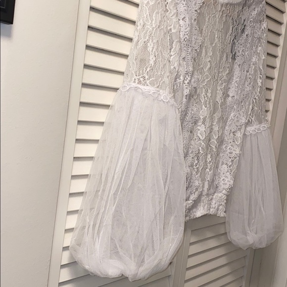 🔥Love University romantic lace junior top.🔥 - Picture 4 of 6